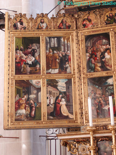 Tafelbilder an einem Altar in der Kirche ULF in Ingolstadt